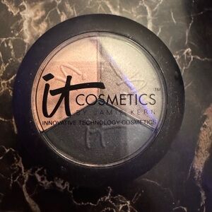 Trio Color Eyeshadow Palette! 🎨 Perfectly curated shades for endless looks